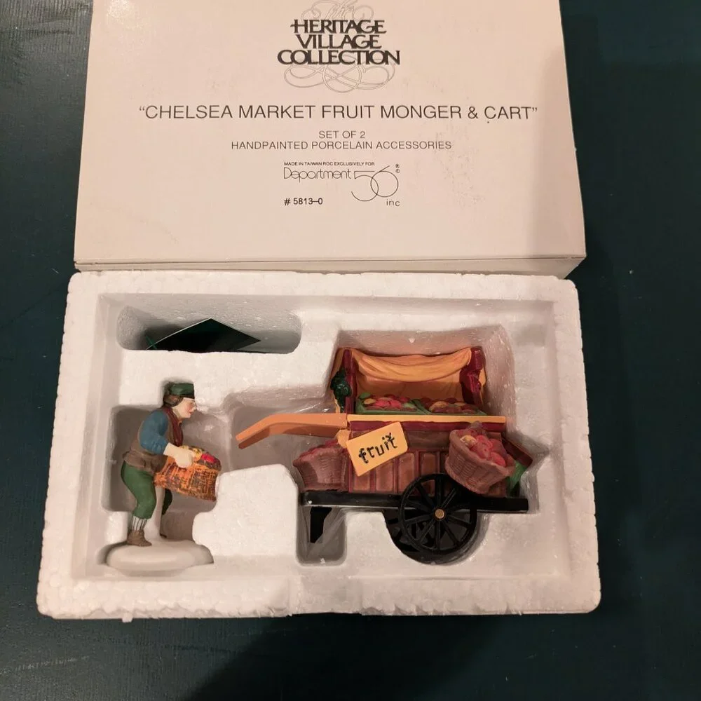 Department 56 Dickens Village Chelsea Market Fruit Monger - Picture 3 of 5
